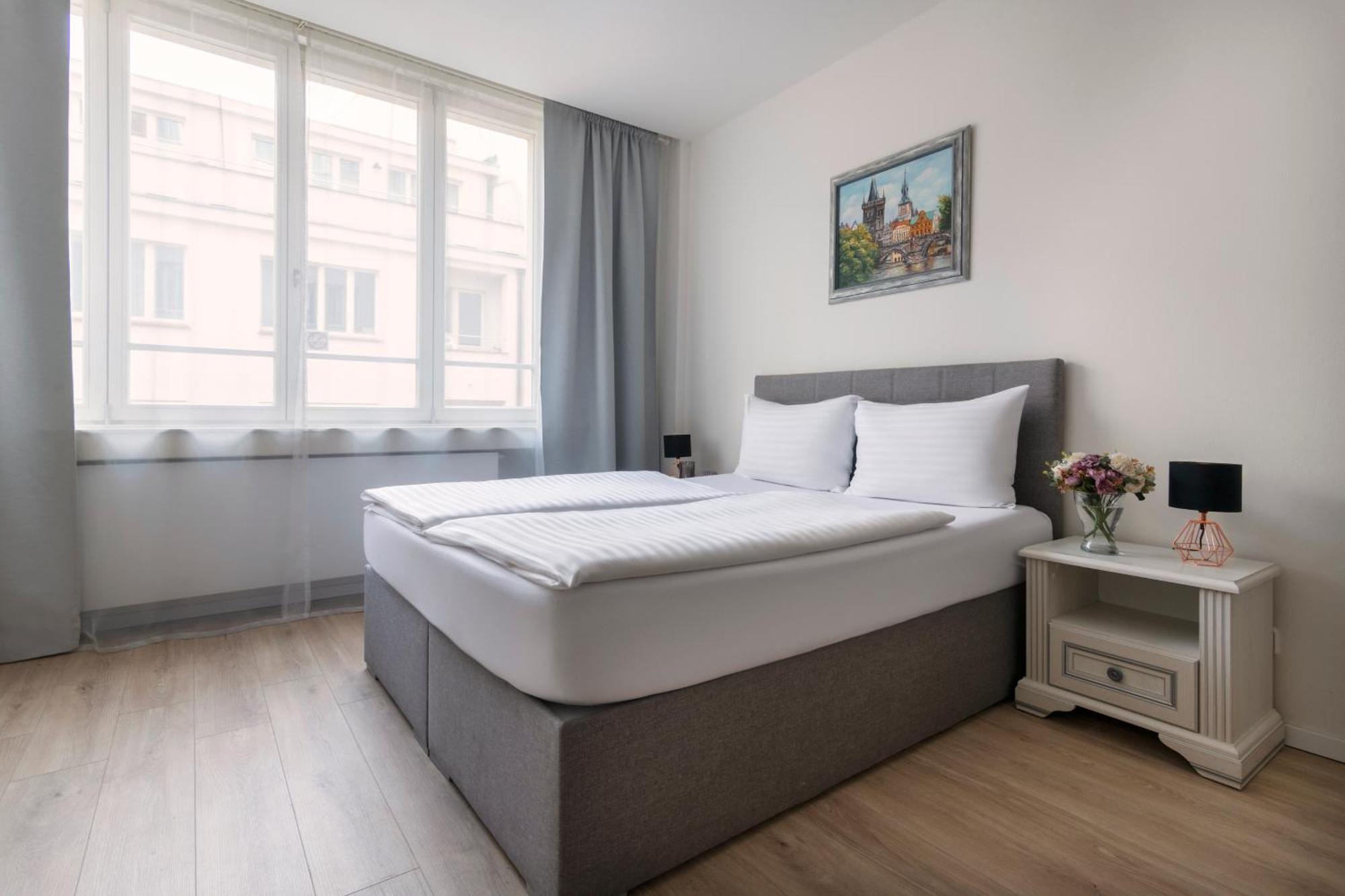 Prague Serenity Suites And Apartments Eksteriør bilde
