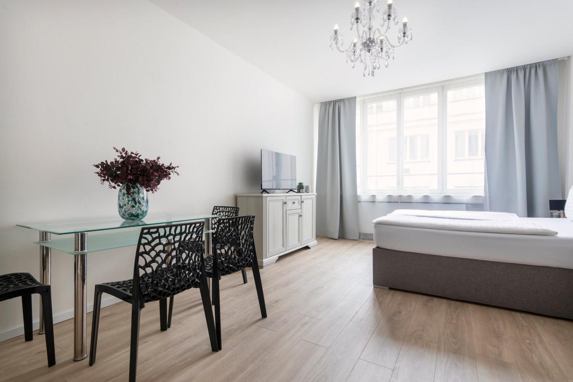 Prague Serenity Suites And Apartments Eksteriør bilde
