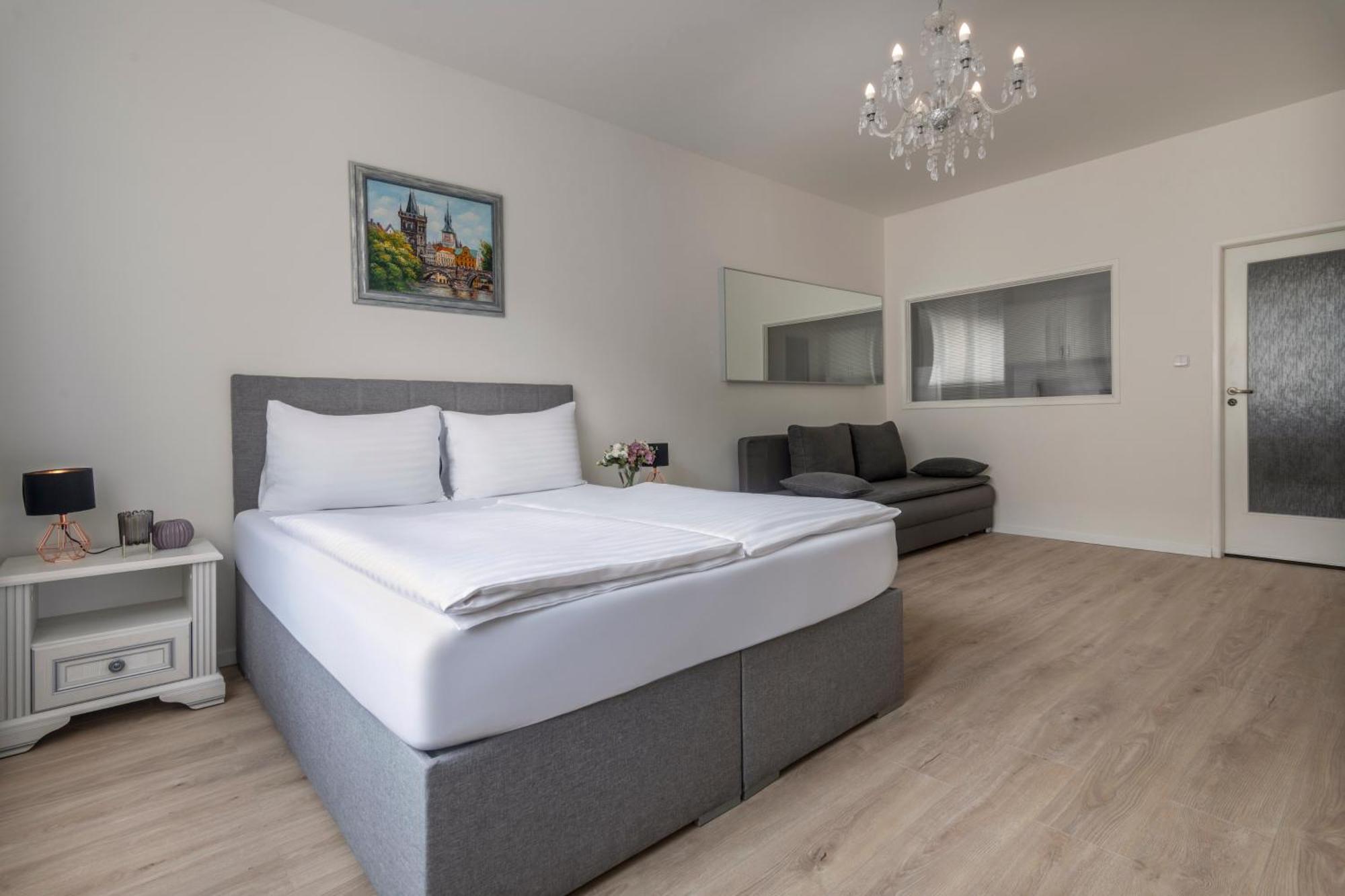 Prague Serenity Suites And Apartments Eksteriør bilde
